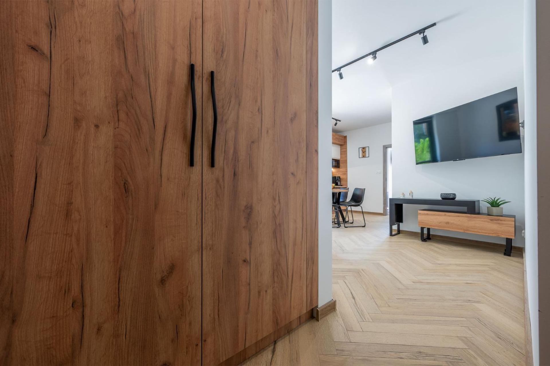 Apartment Rozewska 30 *